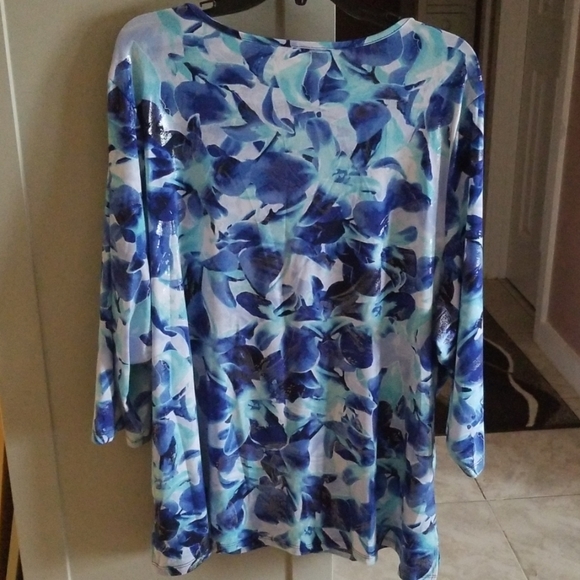 Womens Blue Multicolored Shirt size 3x - Picture 2 of 4